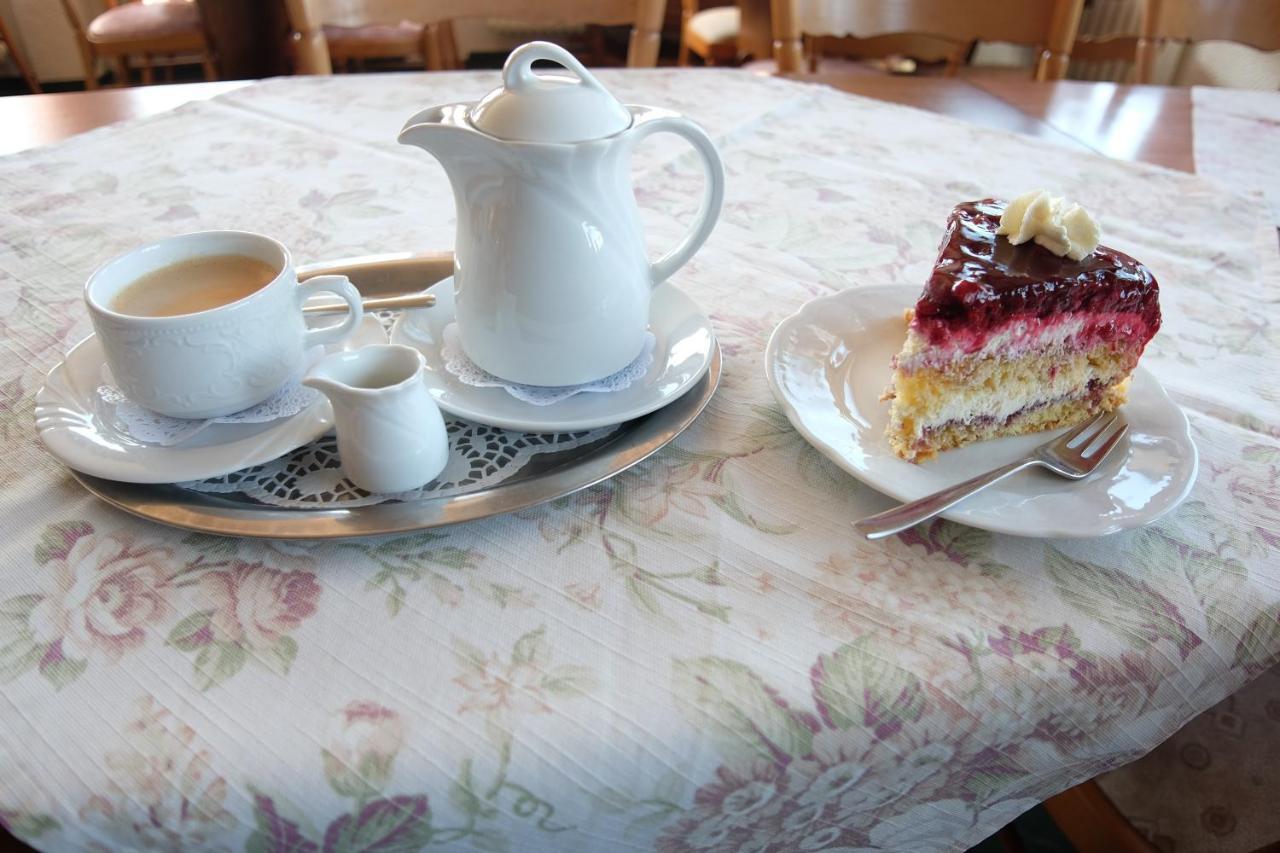 Cafe Pension Sonnenkanzel Staatsbad Bruckenau Luaran gambar